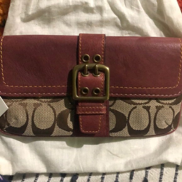 Coach Handbags - Coach wristlet.